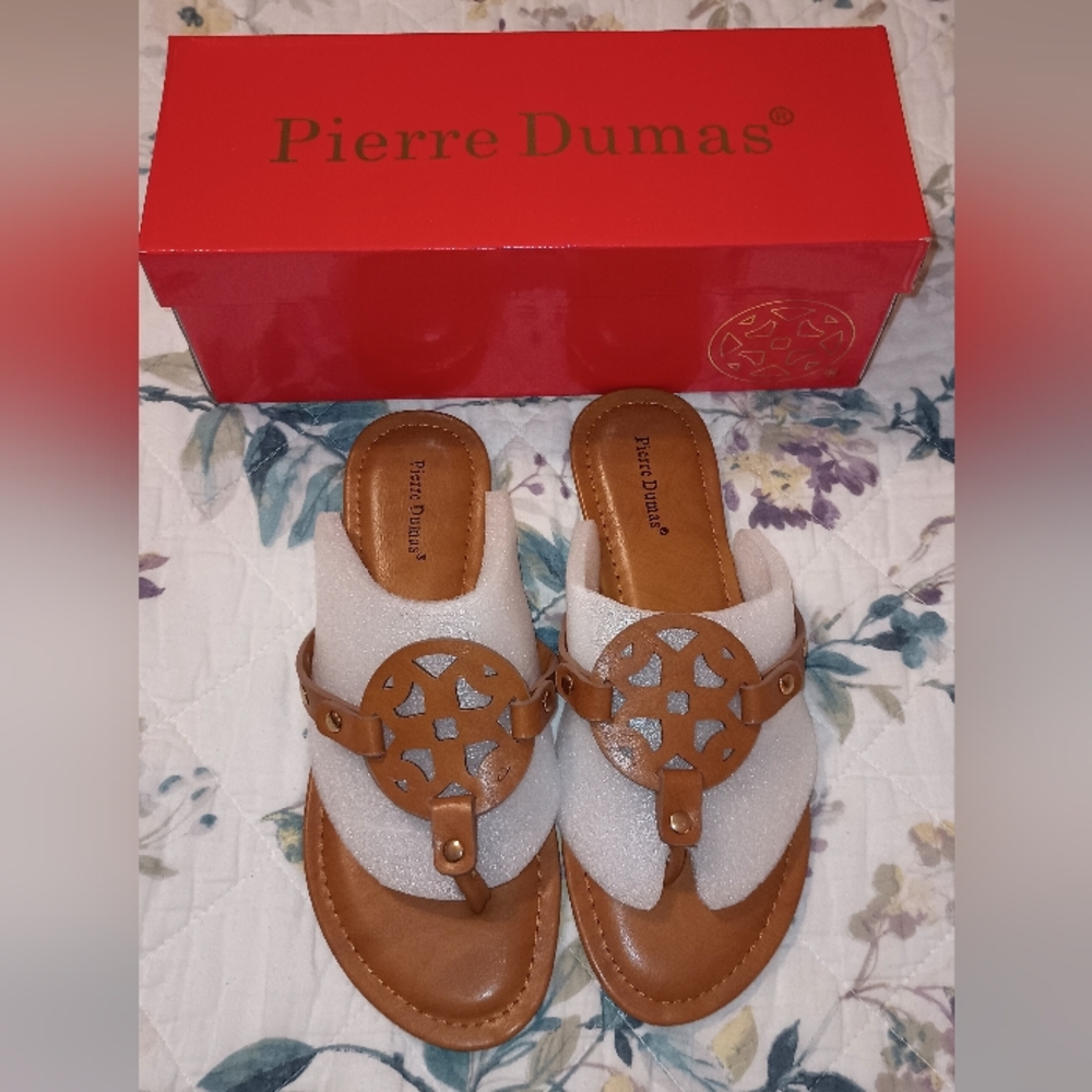 NEW Pierre Dumas Tan Sandals - Size 7 1/2